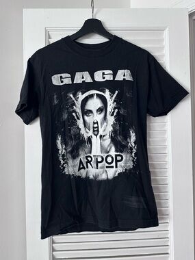 Lady Gaga ARTPOP Live at the Hollywood Bowl 2015 concert tee, Small